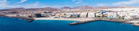 Playa Chica (Fuerteventura) 2024 • Everything you。